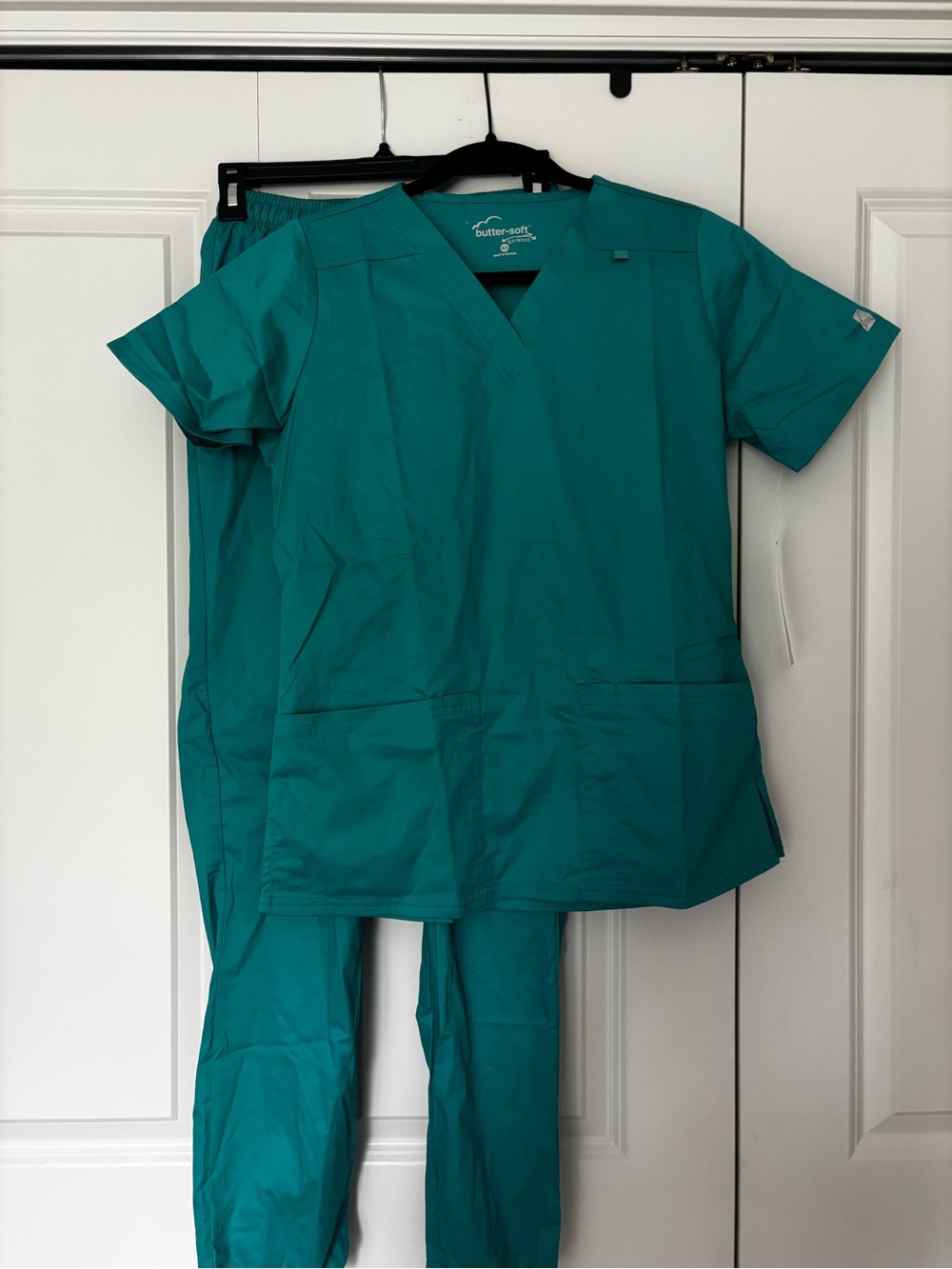 Uniform Advantage Teal Green Scrub Top & Pants